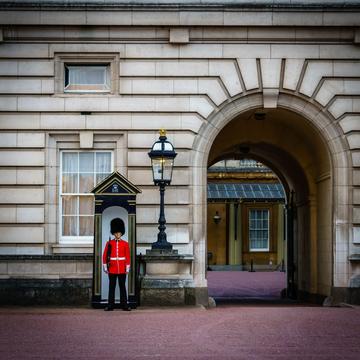 Guards at Buckingham Palace, London, United Kingdom