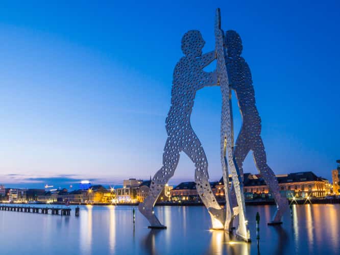 The Molecule Man, Berlin