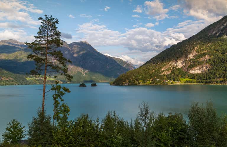 Strynevatnet (Lake of Stryn)