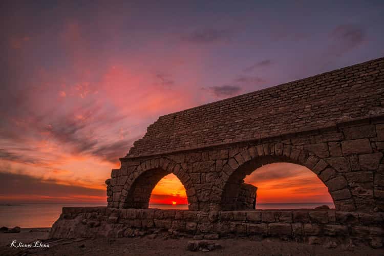 aqueduct Caesarea‎