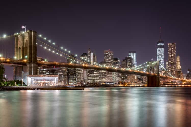 Brooklyn Bridge skyline from Pebble Beach, New York City