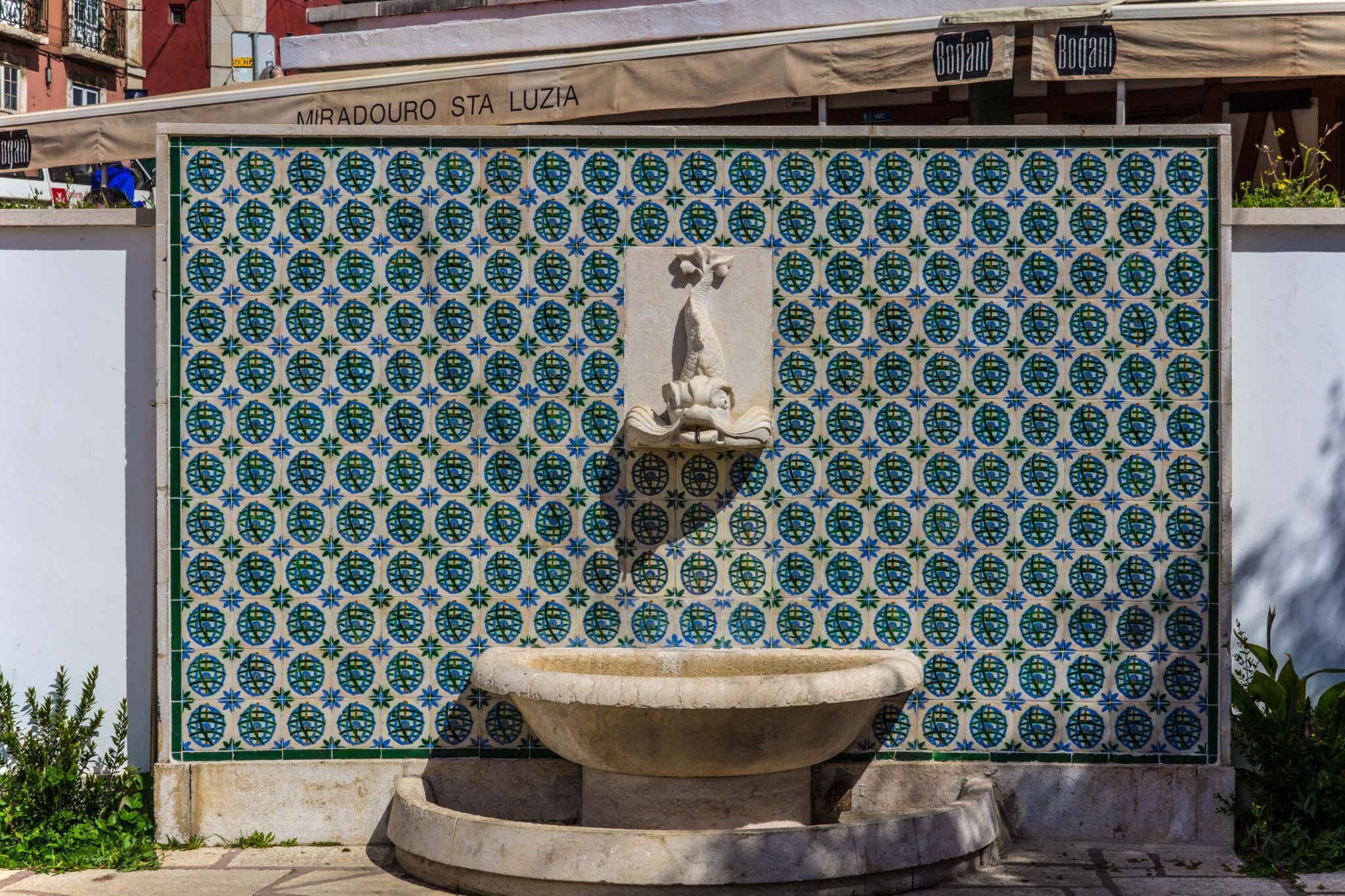 Miradouro Sta. Luzia, Lisbon, Portugal