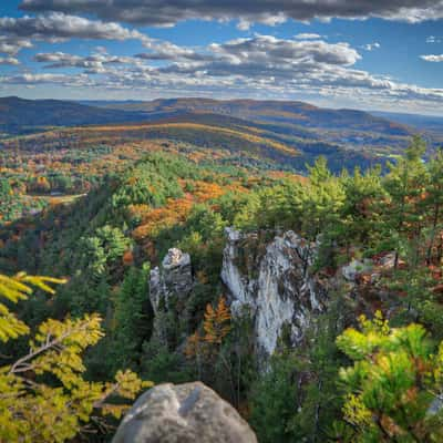 Monument Mountain and Devil's Pulpit, USA