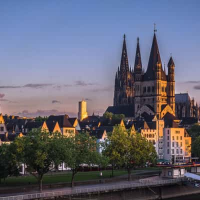 Sunrise at Deutzer Brücke, Cologne, Germany