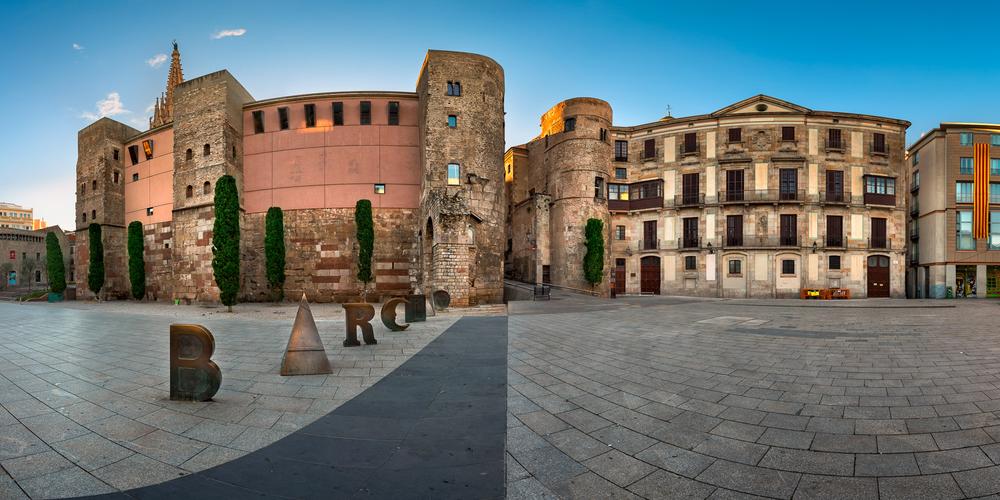 Ancient Roman Gate and Placa Nova , Barcelona, Spain