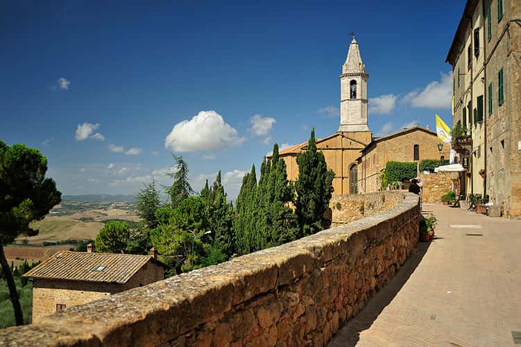 Cattedrale di Santa Maria Assunta at night; Pienza