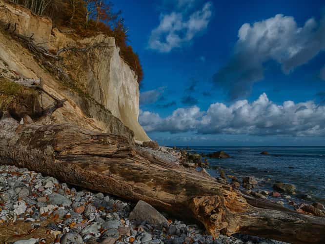 Stones on the Chalk Cliffs, Sassnitz