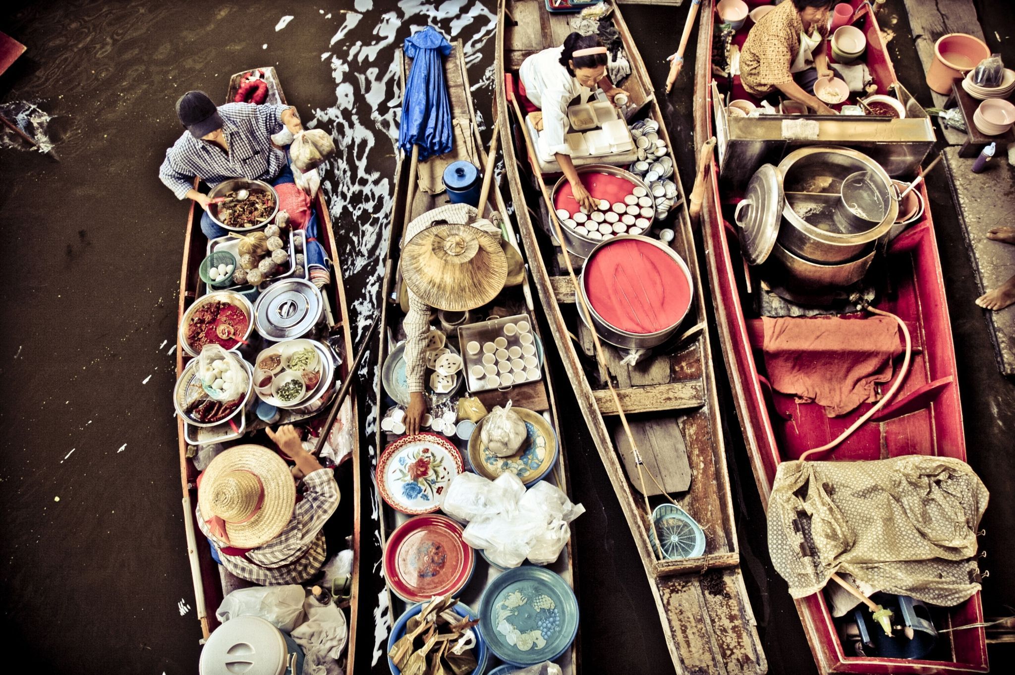 Floating Market - Damnoen Saduak, Thailand