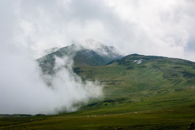 Gargalau Saddle