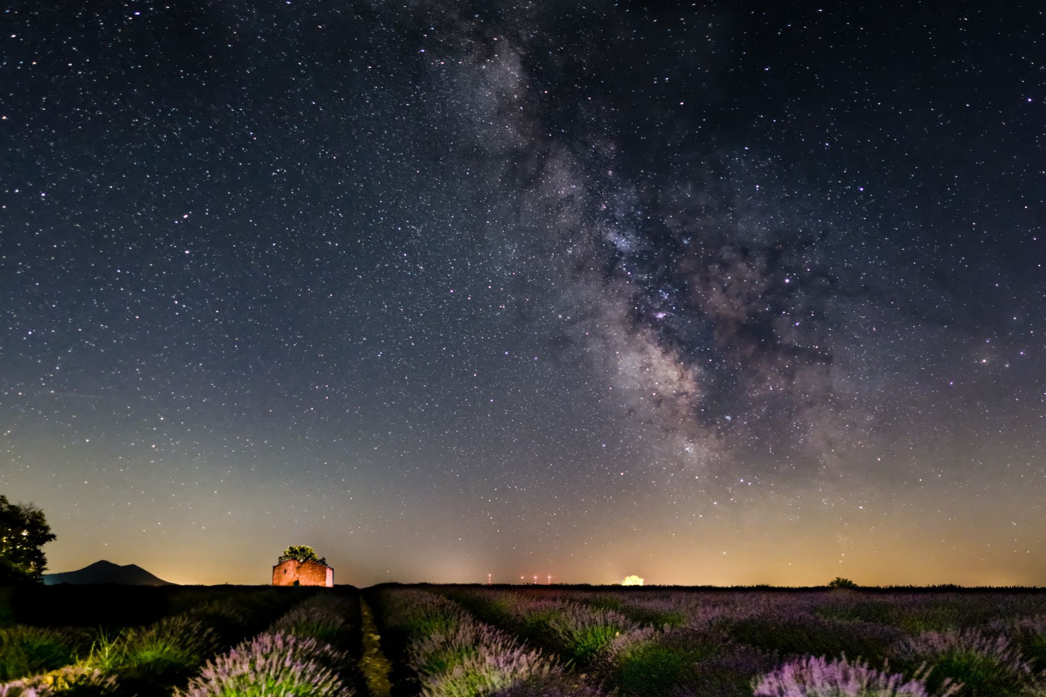 Old mas in lavender field, France