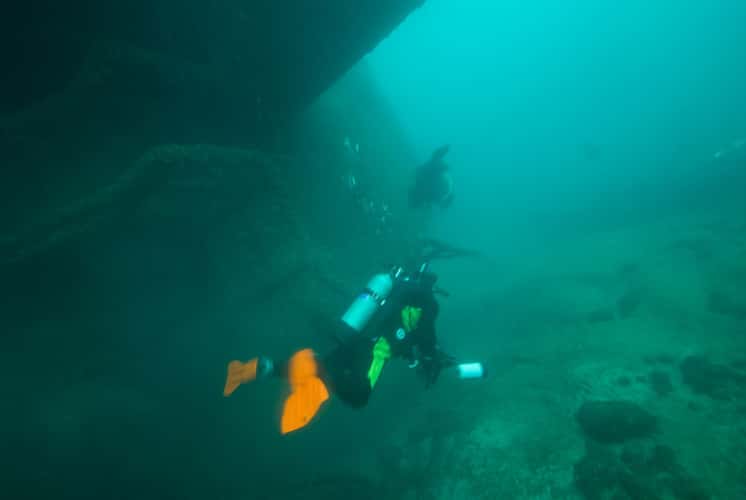 Diving the Wrecks off  Milwaukee Wisconsin