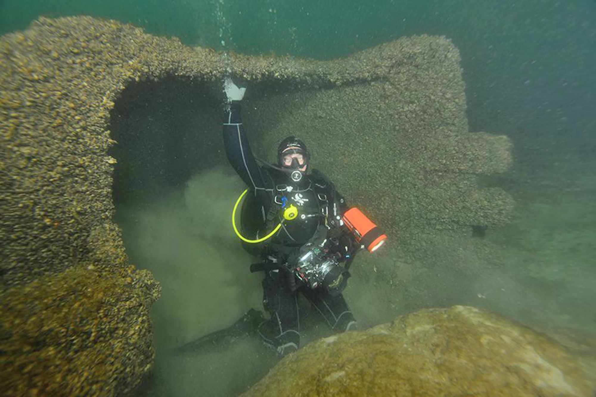 Diving the Wrecks off  Milwaukee Wisconsin, USA