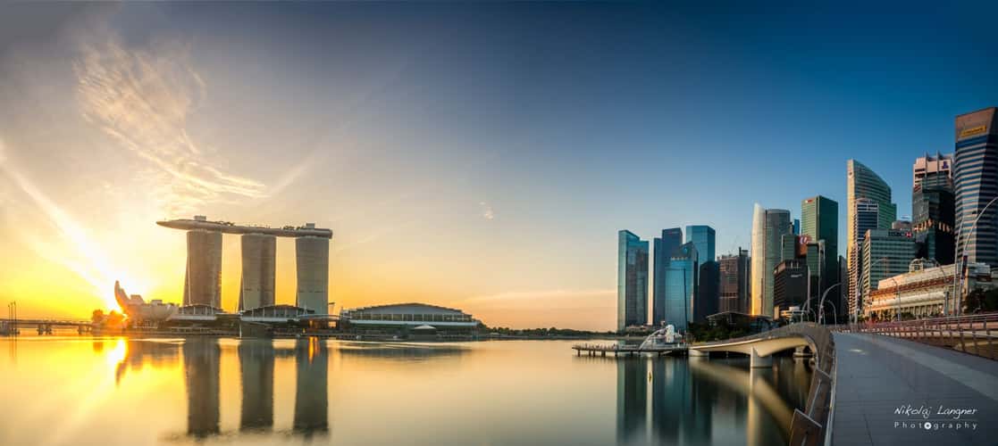 View of Financial District with Jubilee Bridge