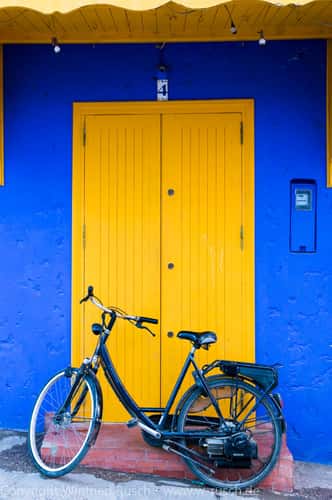 gelbe Tür in Asilah