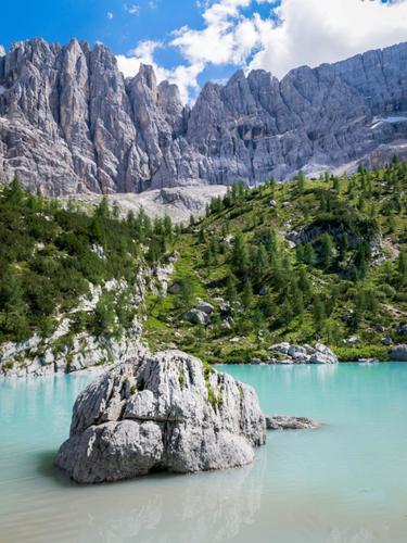 Lago del Sorapis, Dolomites, Italy