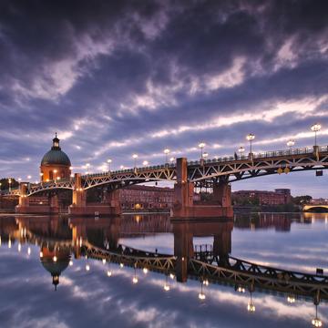 Toulouse, pont Saint-Pierre, France