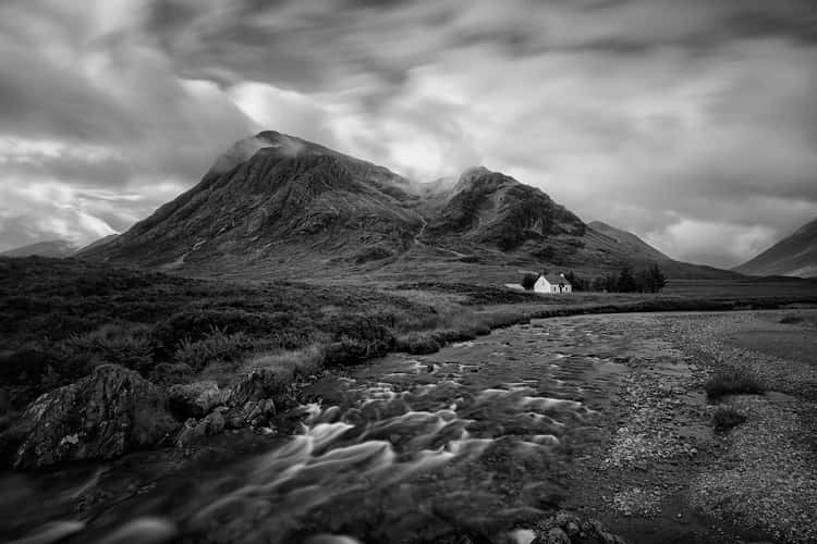 Lagangarbh Cottage (Black Rock Cottage), Glencoe