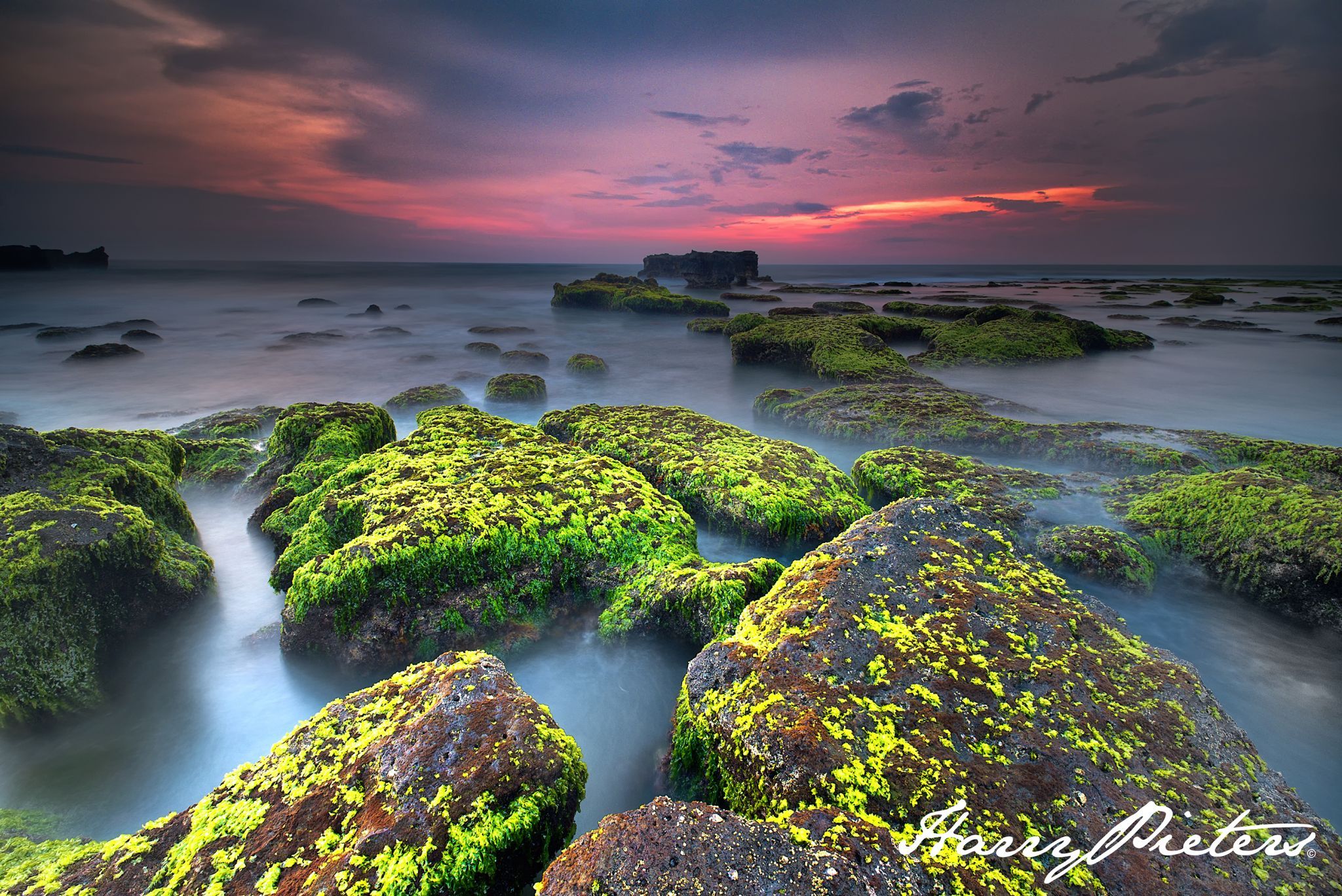Mengening Rocks, Indonesia