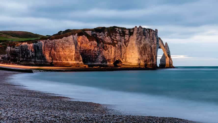 Porte d'Aval avec l'Aiguille à Étretat