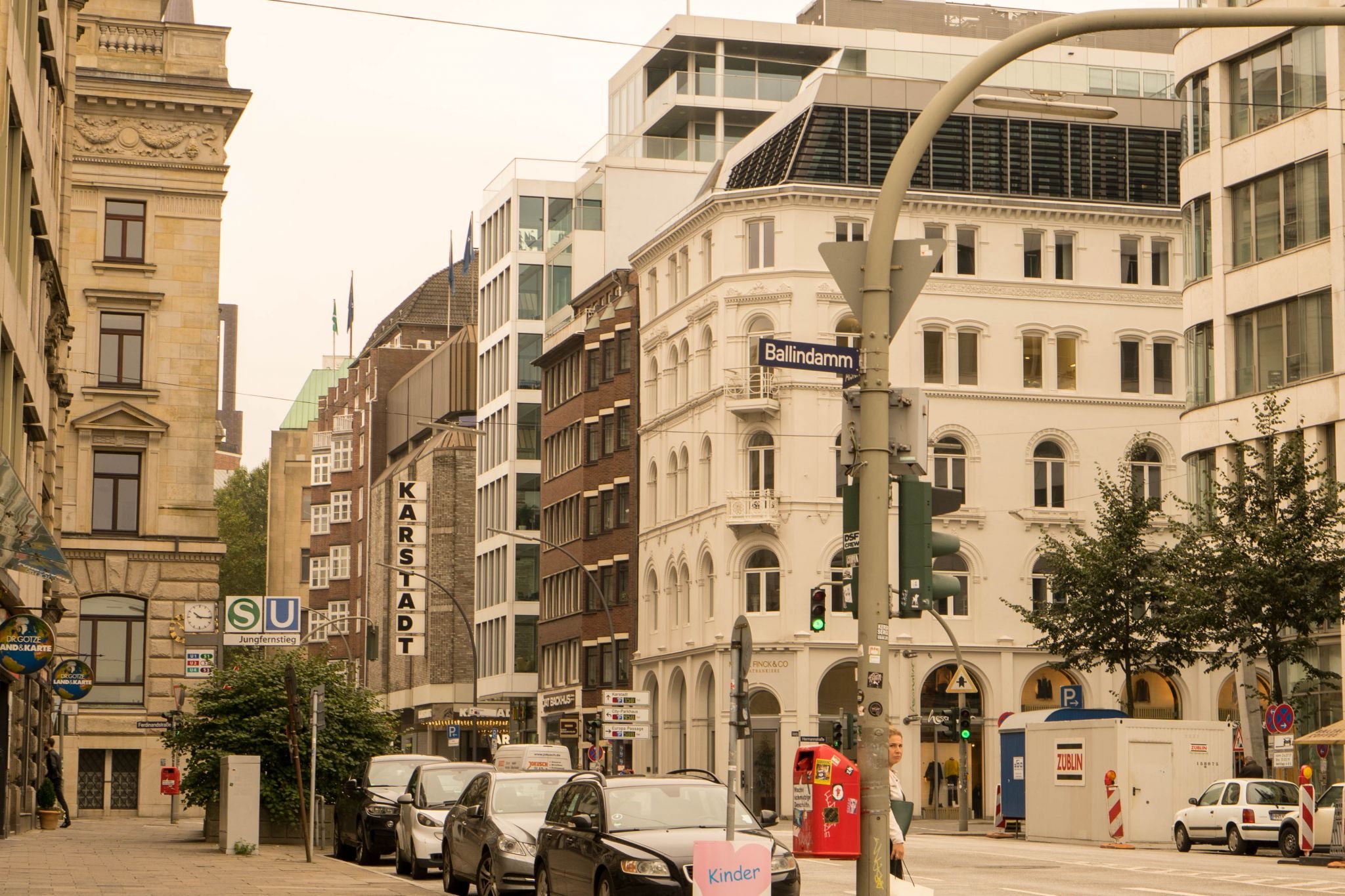 name of street in hamburg germany