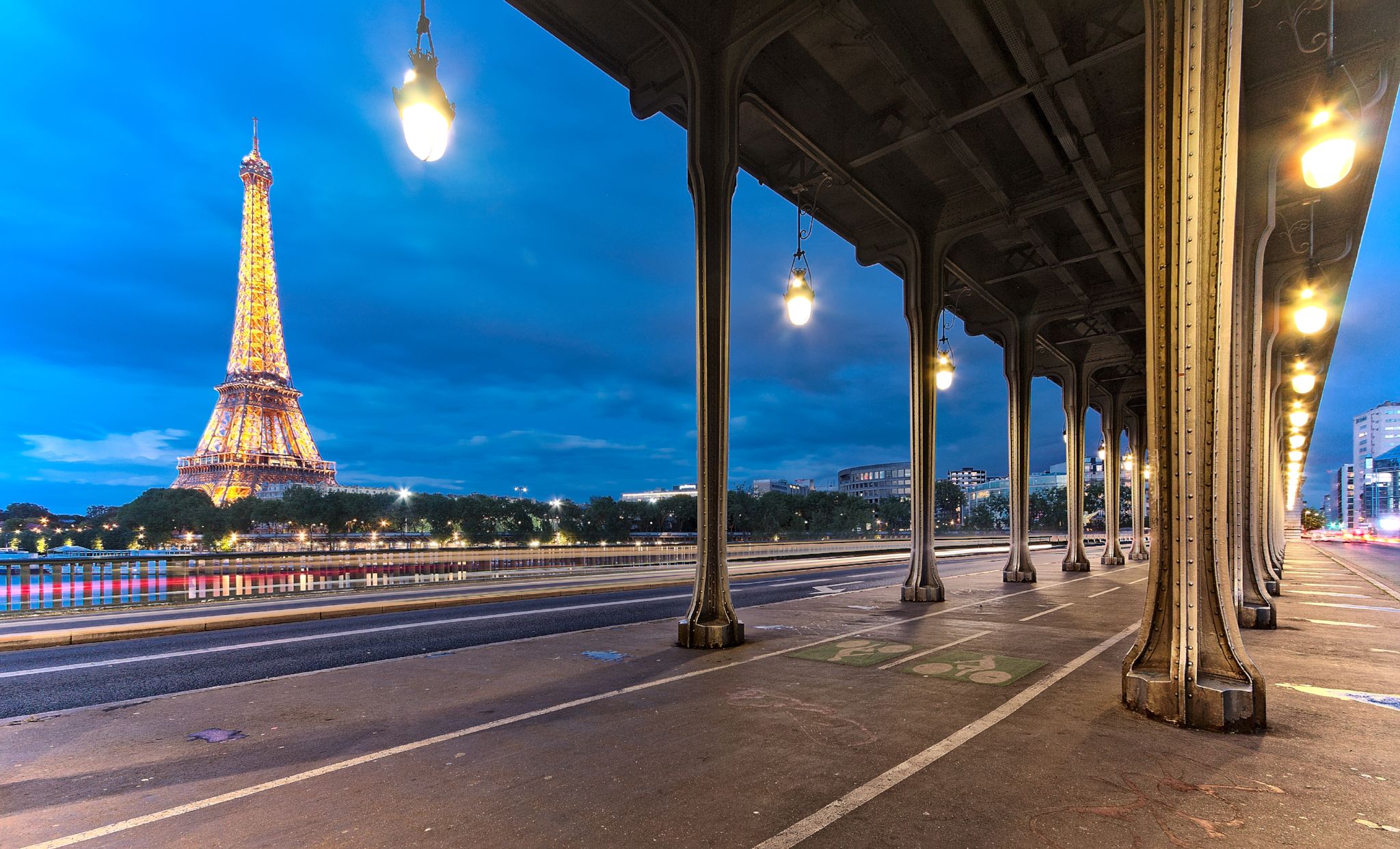 Eiffel Tower from Bir Hakeim bridge, Paris, France