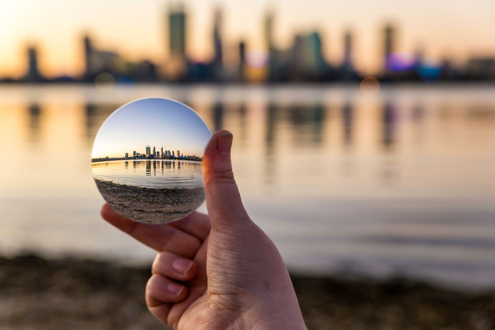 City through the looking glass, Australia