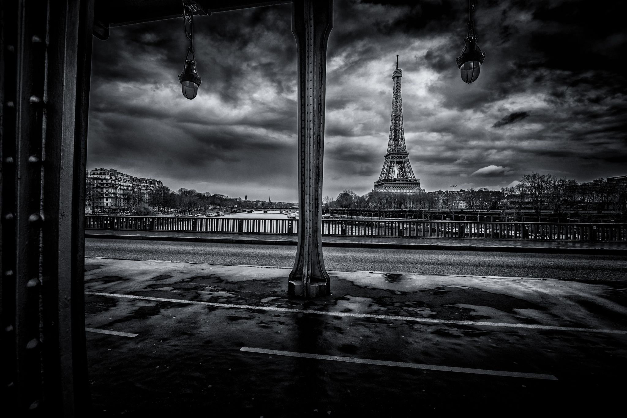 Eiffel Tower from Bir Hakeim bridge, Paris, France