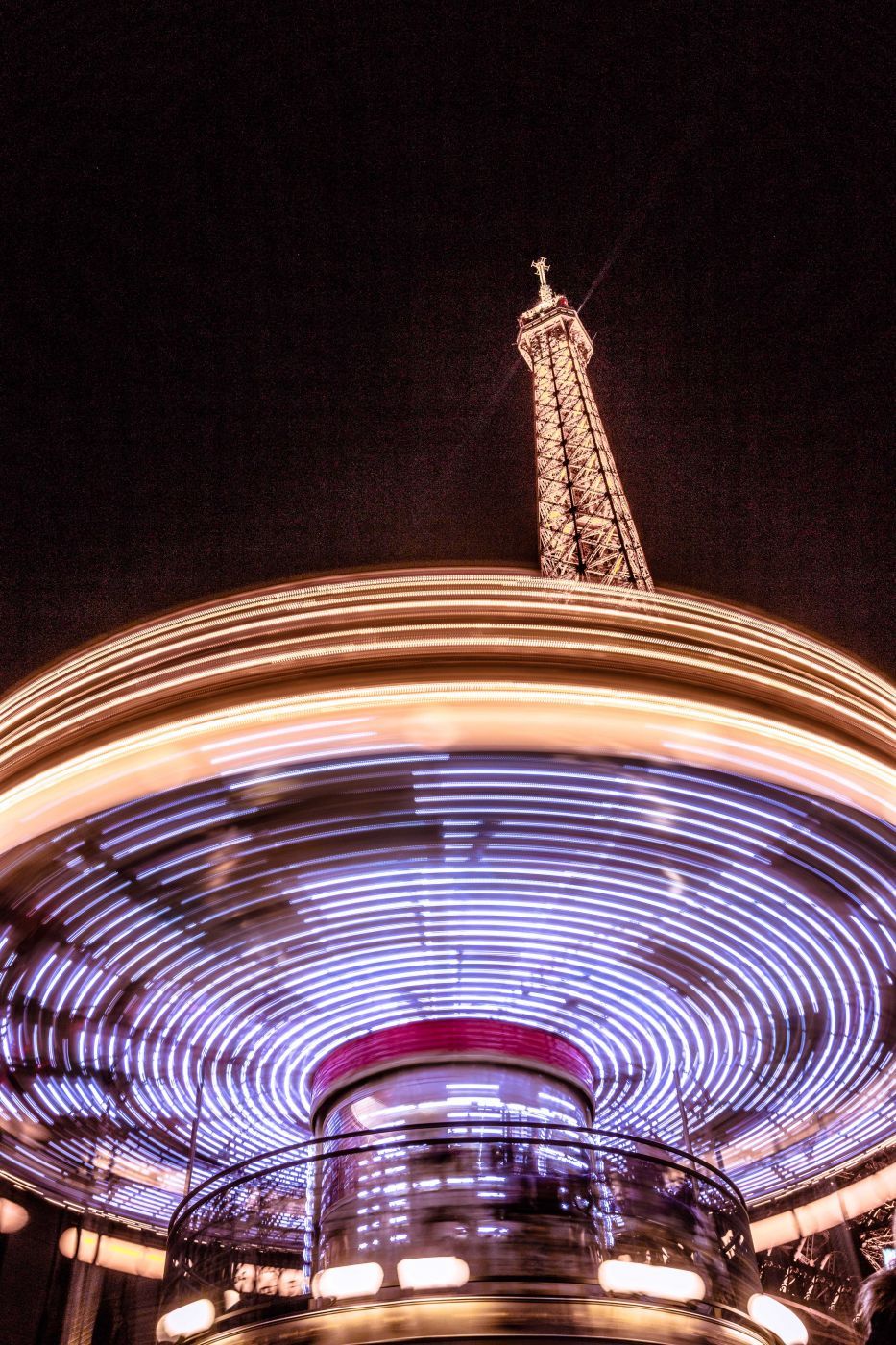 Carousel Tour Eiffel, France