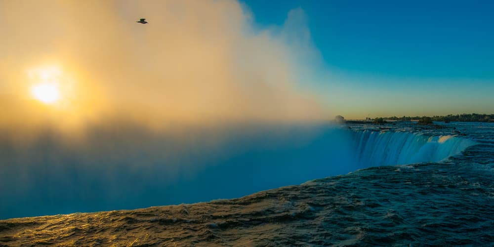 Sunrise at the Niagara Falls