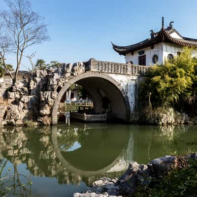 Yuanjin Temple and Kezhi Gardens, China