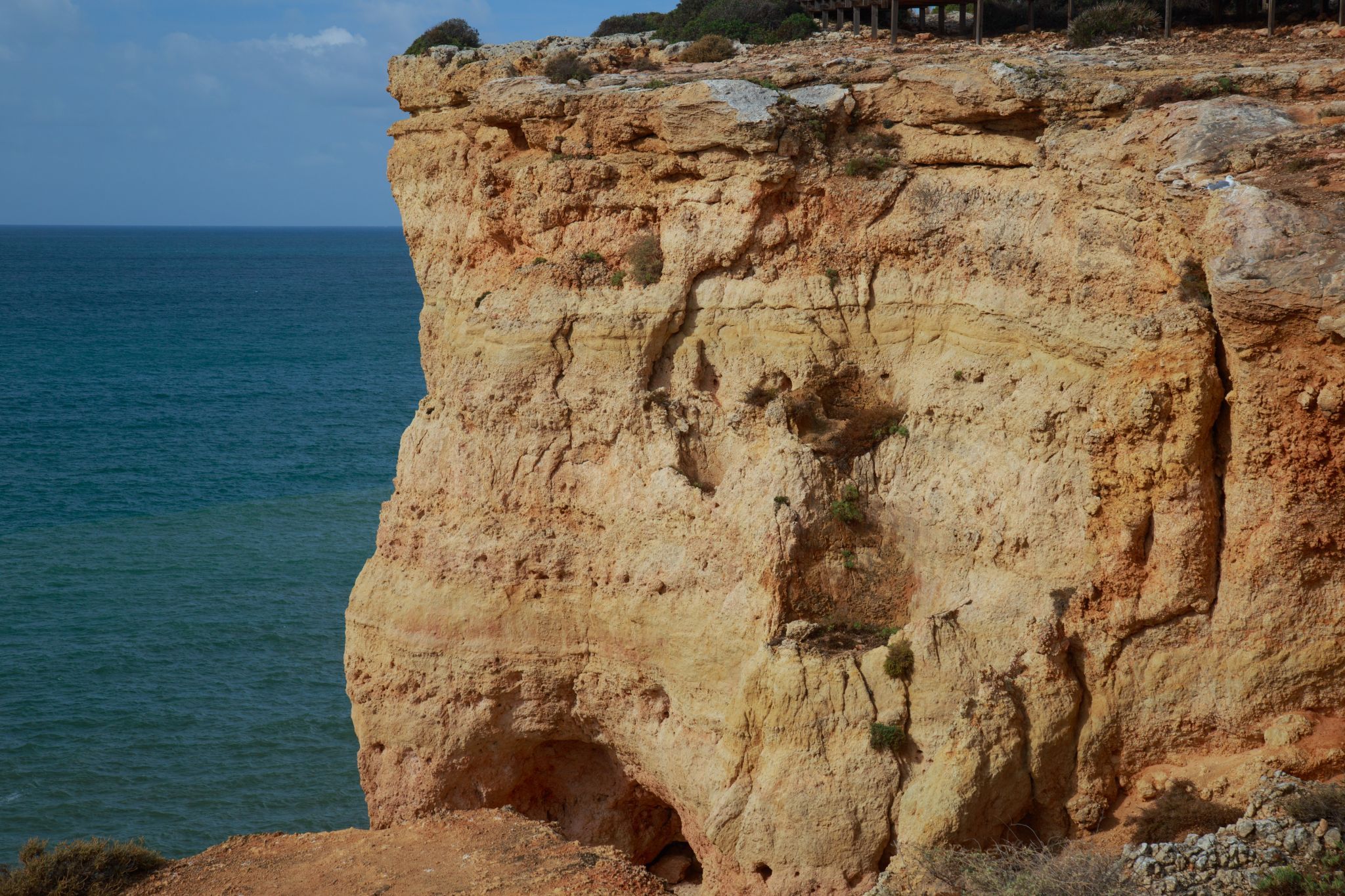 Golden Chalk Cliffs (Praia do Carvoeiro / Algarve), Portugal