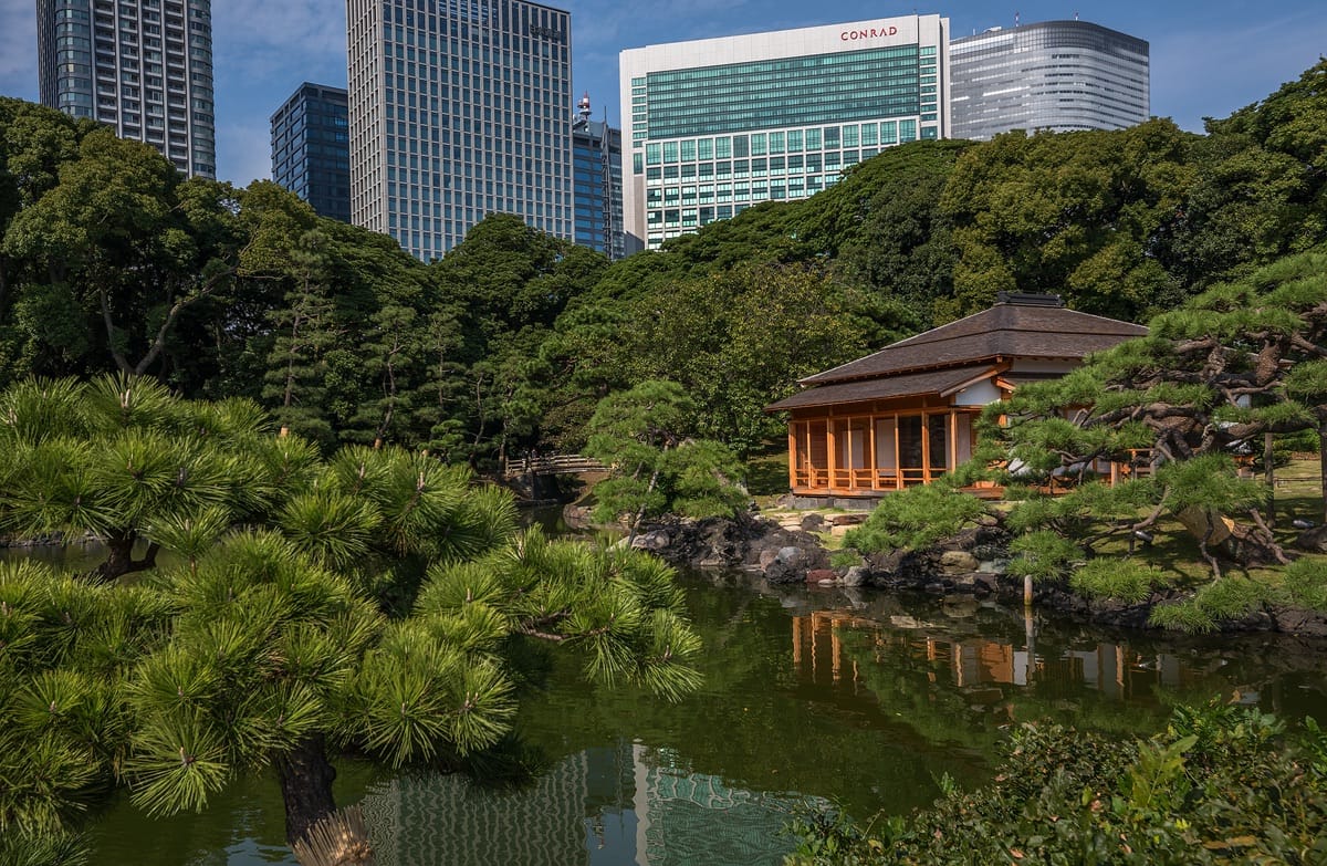 Hamarikyu Garden, Tokyo, Japan