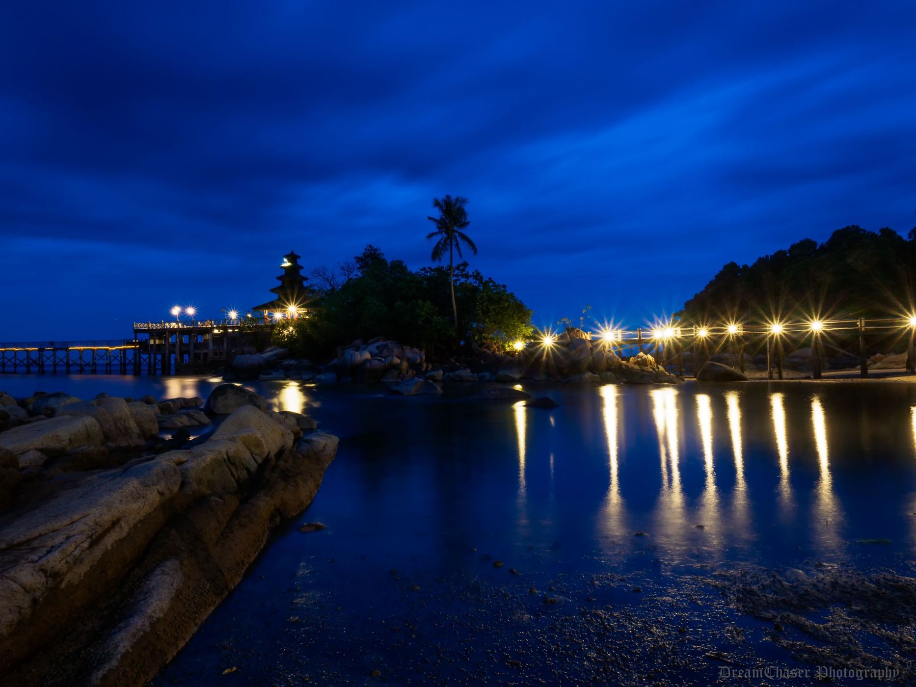 Turi Beach Island Bar, Indonesia