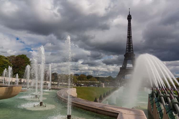 Fontaine du Trocadéro & Eiffel Tower, Paris France