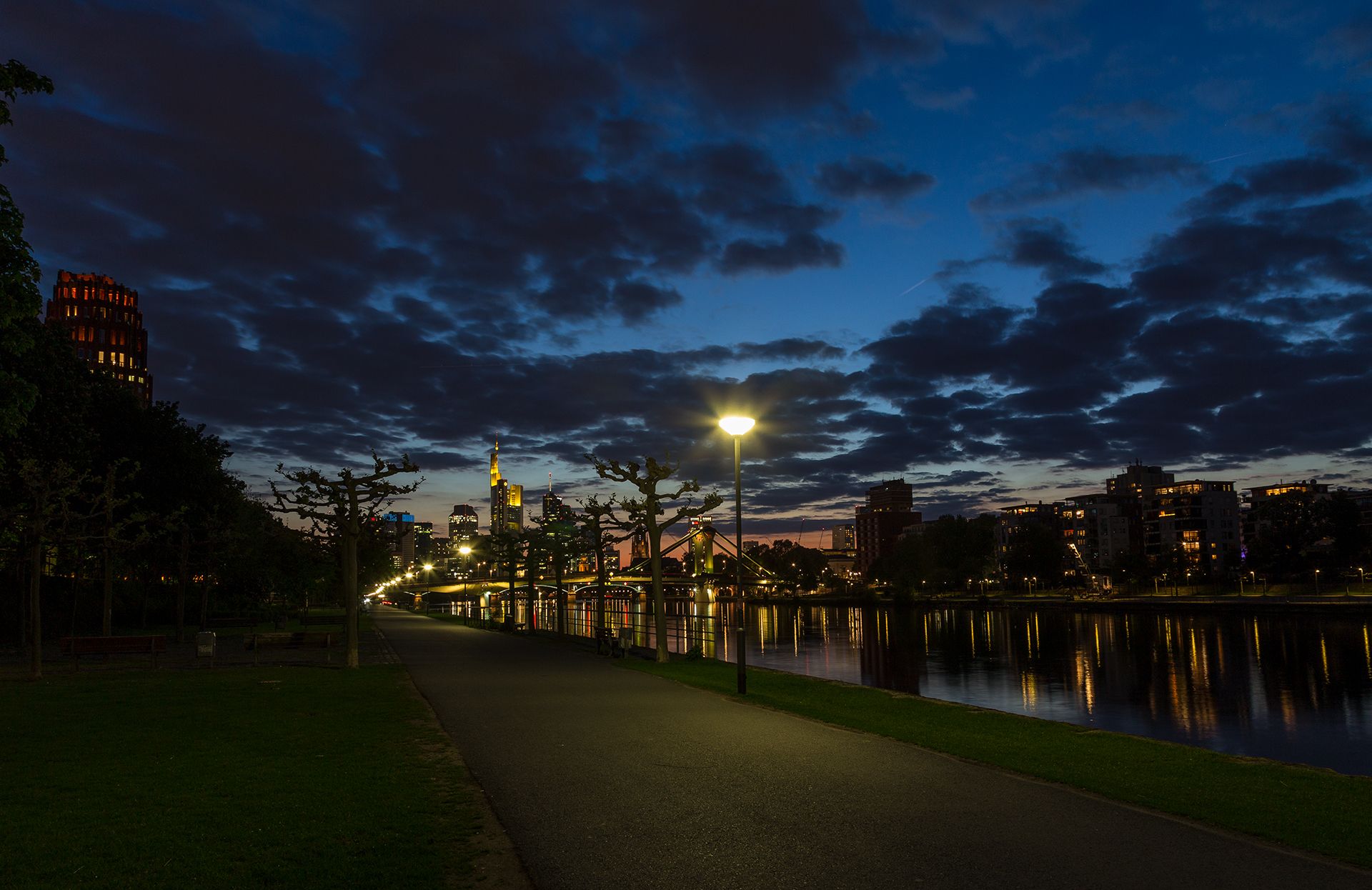 Frankfurt Skyline view from the 'Mainufer', Germany