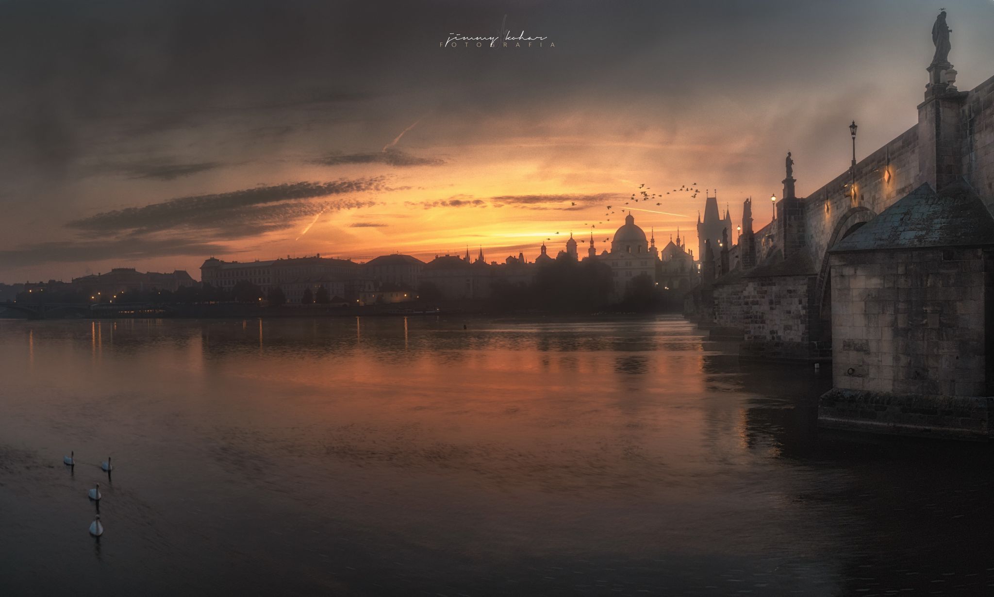 Morning Glory at Charles Bridge. Oldtown Prague, Czech Republic