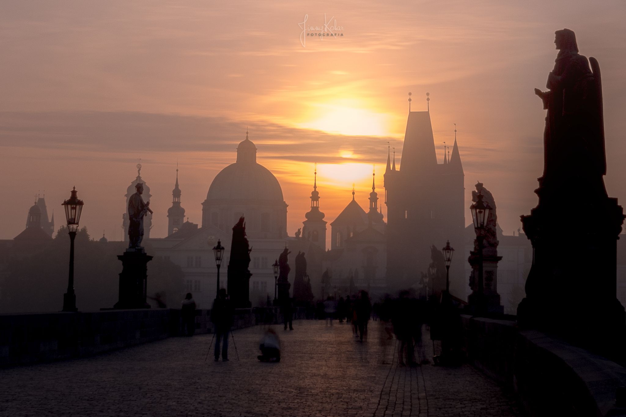 Morning Glory at Charles Bridge. Oldtown Prague, Czech Republic