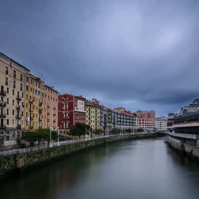 Ría de Bilbao and Mercado de la Ribera, Spain