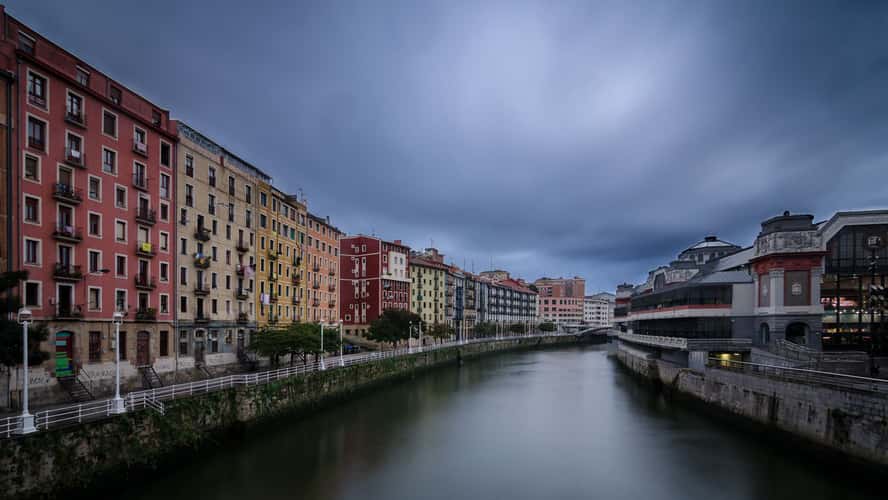 Ría de Bilbao and Mercado de la Ribera