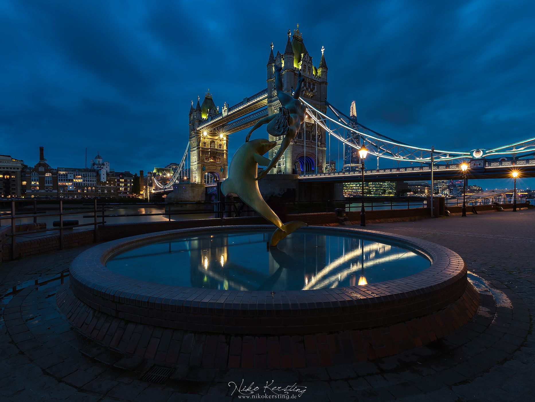 Girl & Dolphin Tower Bridge London, United Kingdom