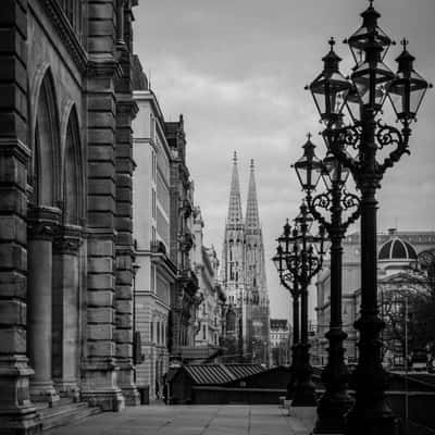 Votivkirche & Rathaus, Austria