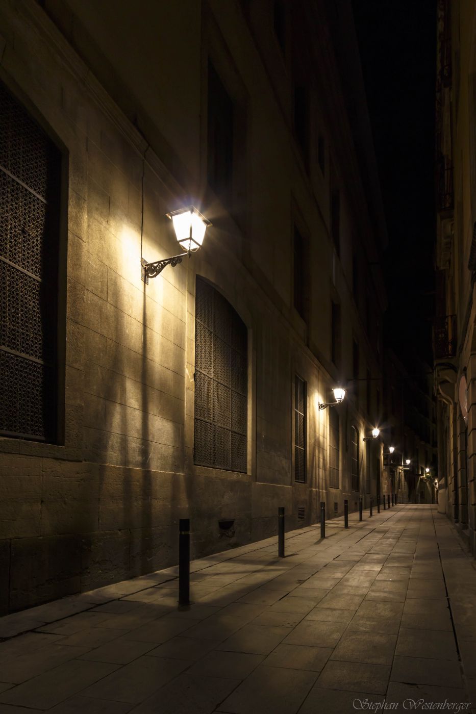 Carrer del Bisbe, Spain