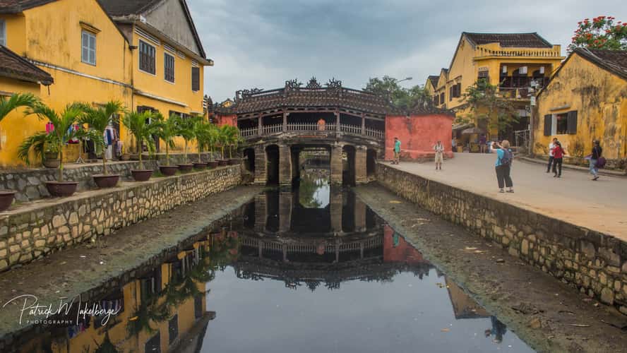 Chùa Cầu Vietnam, Daytime.