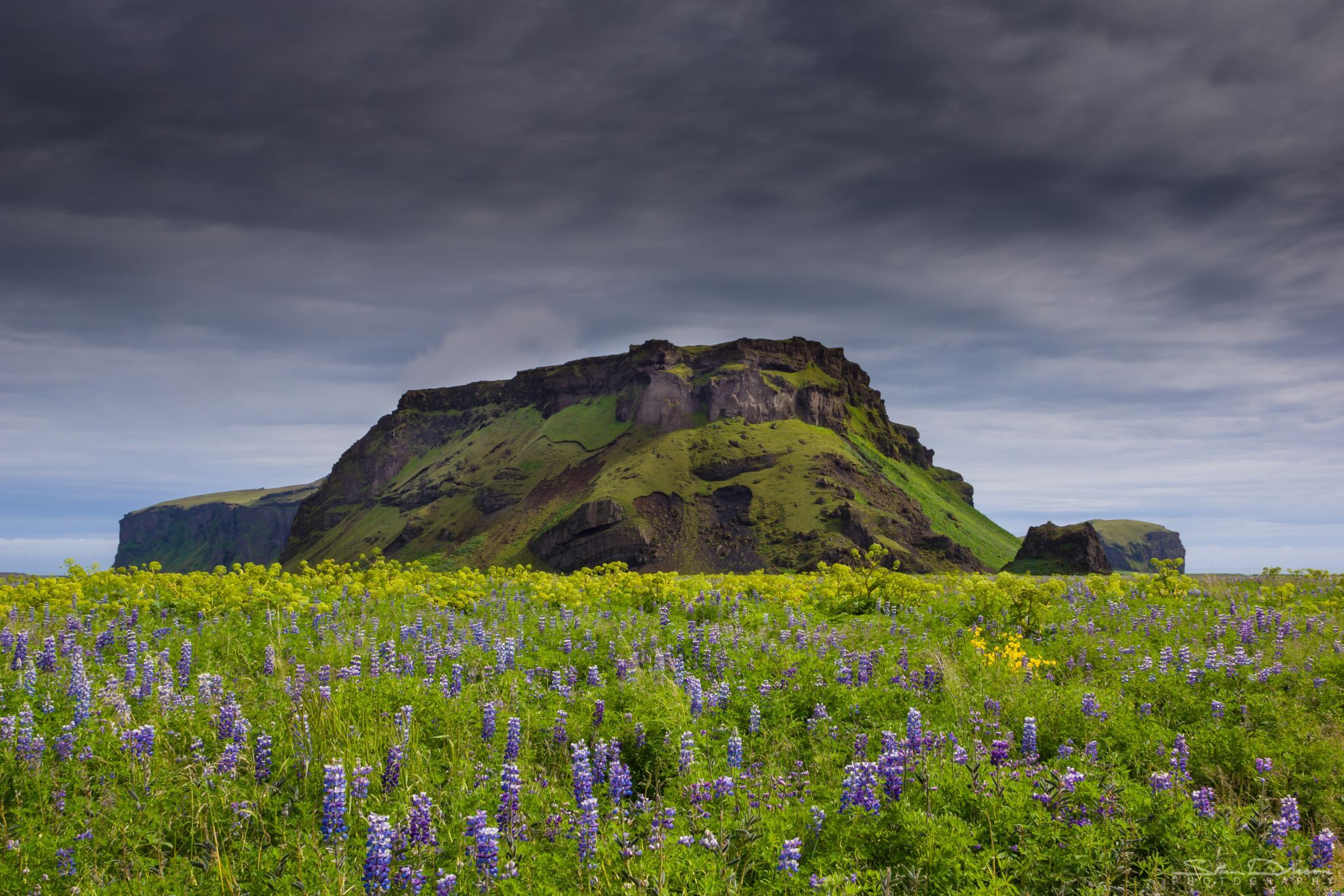 Hjörleifshöfði Cave, Iceland