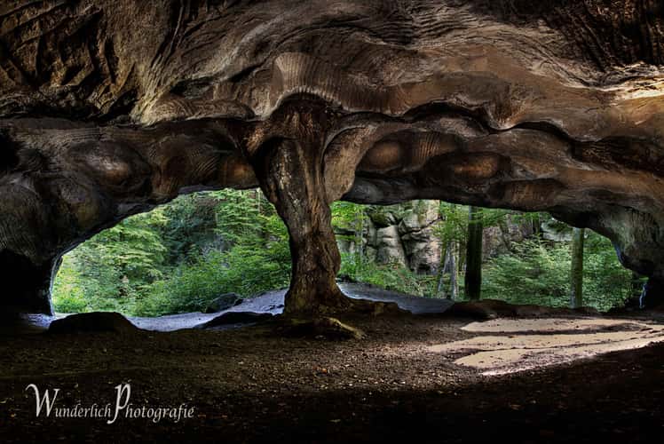 Hohllay Cave