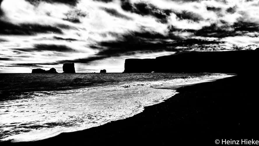 Reynisfjara Beach
