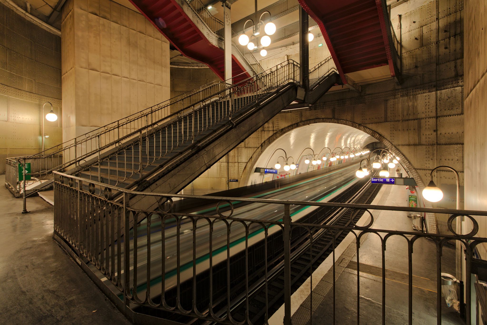 Cité (Métro Paris), France
