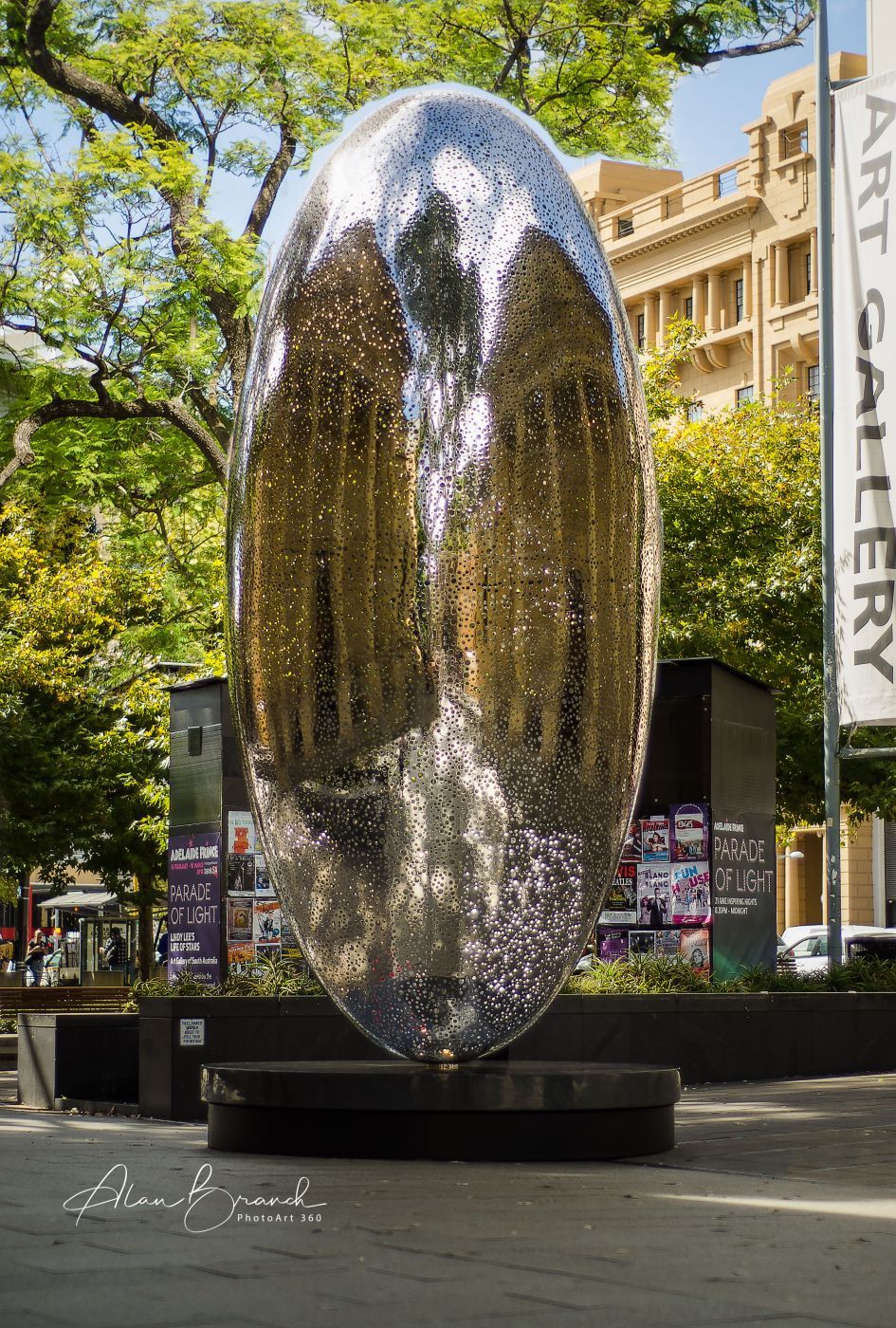 Lindy Lee Life of Stars sculpture and Art Gallery, Australia