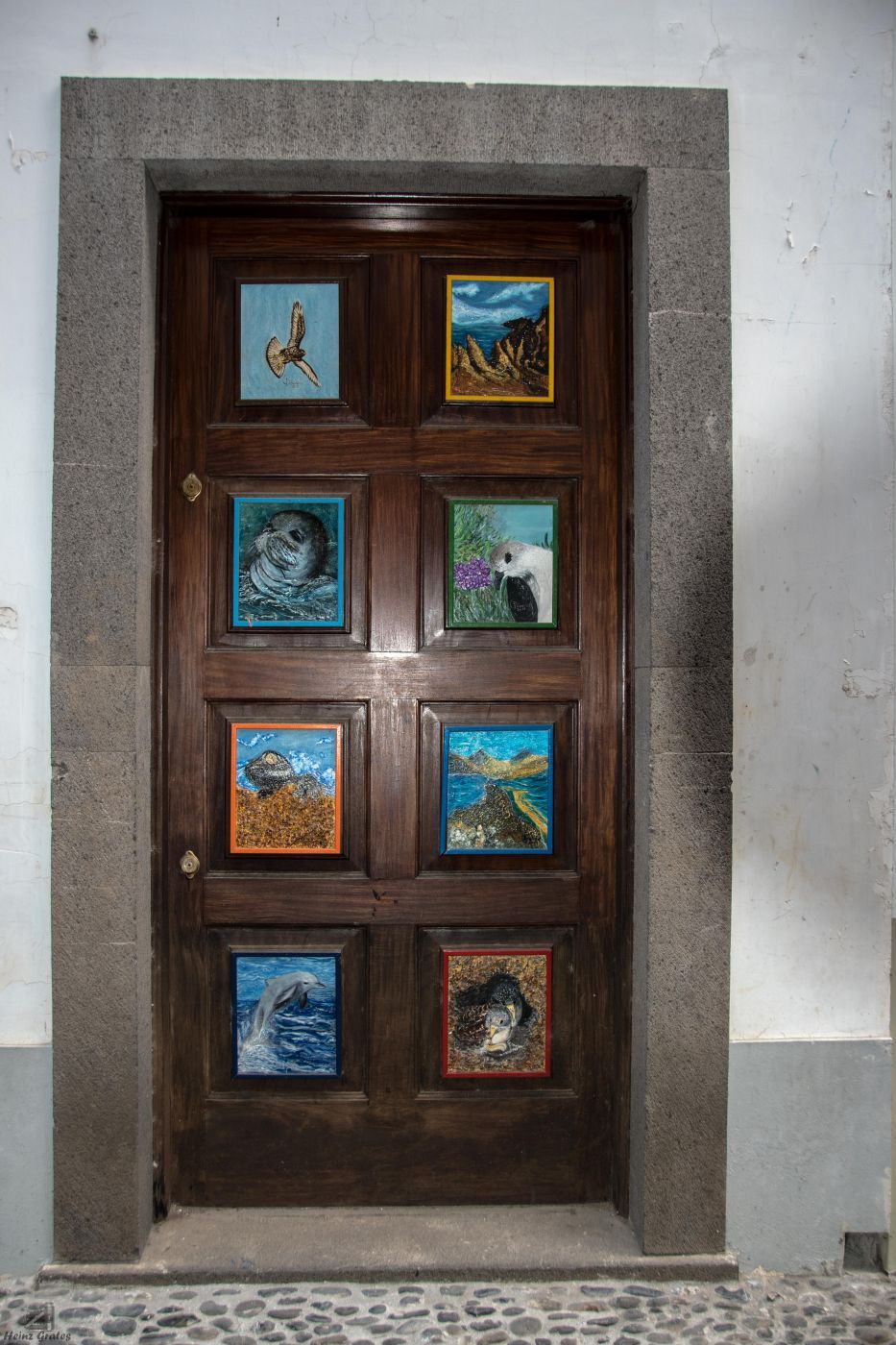 painted doors, Portugal
