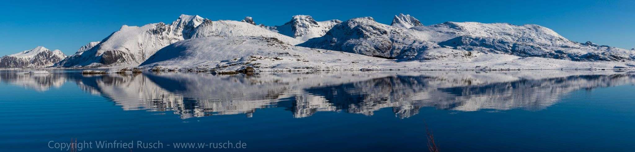Snow Mountains, Flakstad